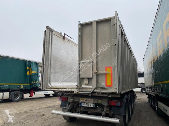 Benalu  semi-trailer