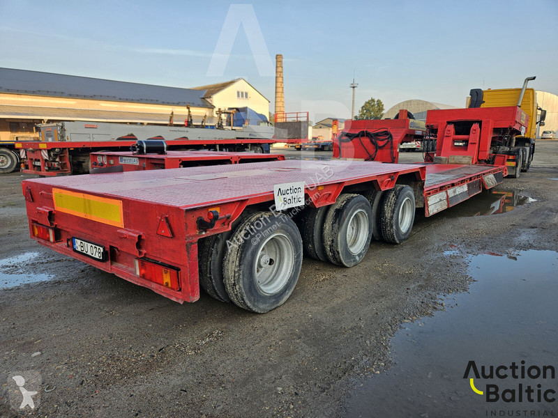 نصف مقطورة Goldhofer STZ-VL3-31/80