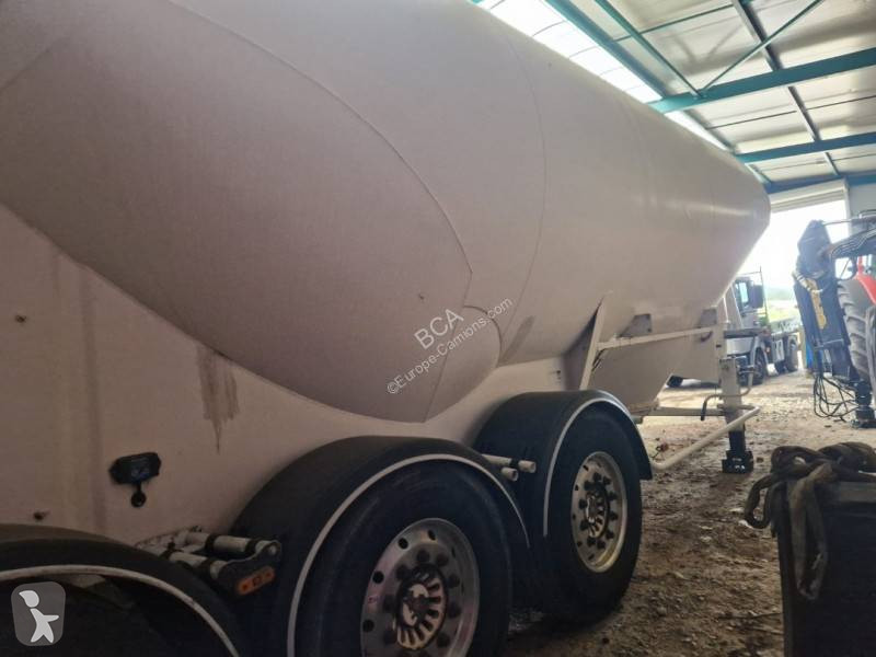 Spitzer SK 2465 semi-trailer