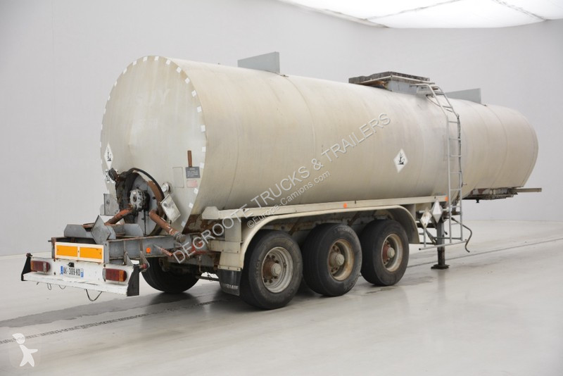 Semi remorque Fruehauf Bitumen tank trailer