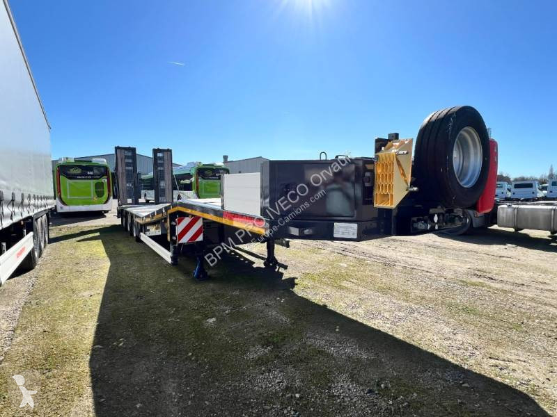 Semitrailer Kässbohrer NOUVEAU STOCK SLS Porte...