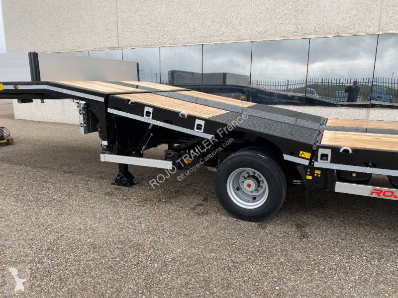 Semitrailer Rojo Trailer Plateau semi-surbaissé...