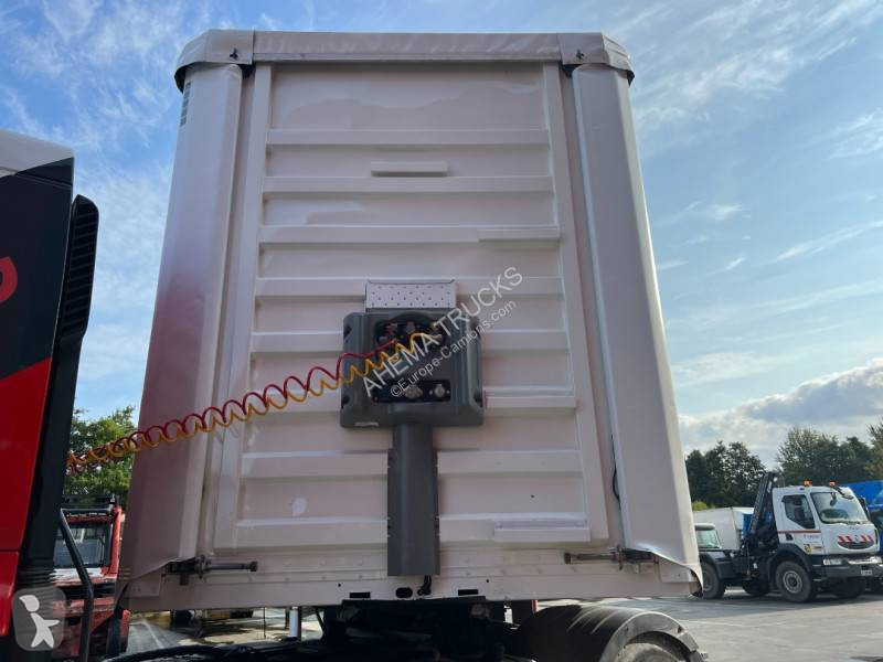 Semitrailer Fruehauf 3 essieux PLSC