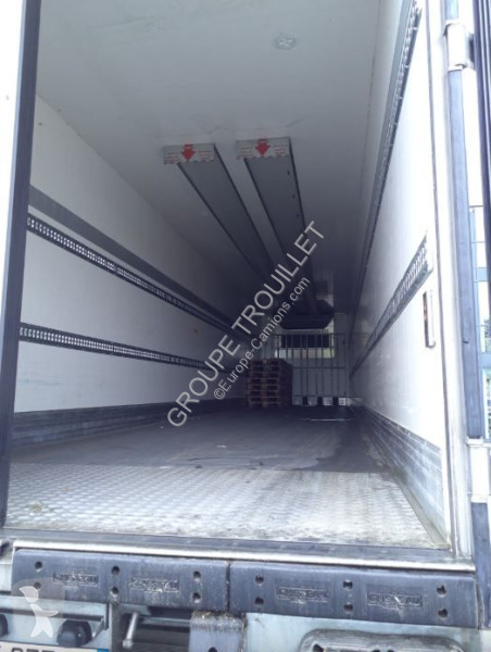 نصف مقطورة Trouillet 38 TONNES HAYON CAISSE...