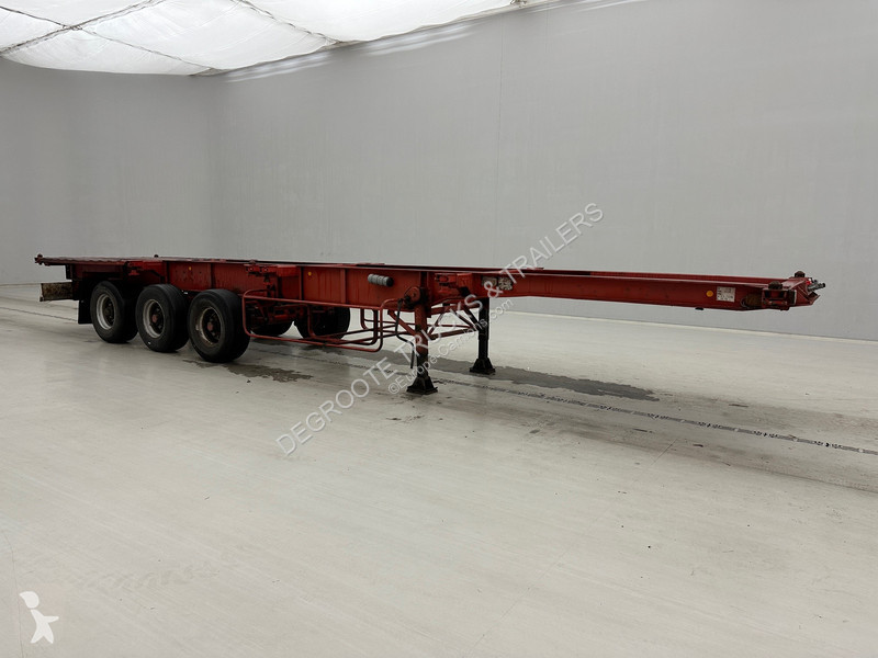 Semiremorca Titan Skelet 20-30-40 ft
