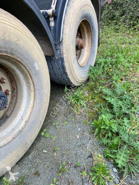 Semitrailer Menci