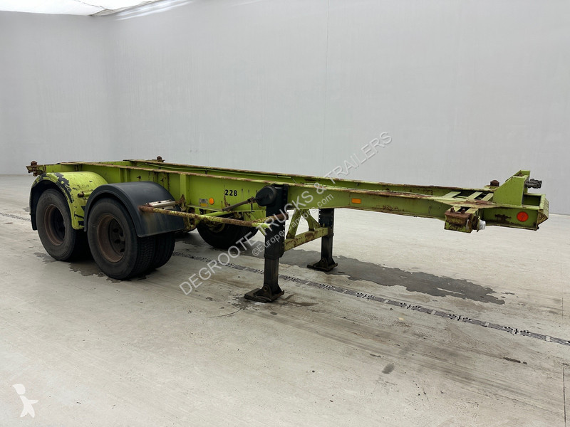 Semitrailer Pacton Skelet 20 ft