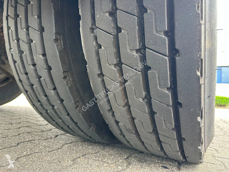 Semitrailer Jumbo City / Thermo King SL-100 /...