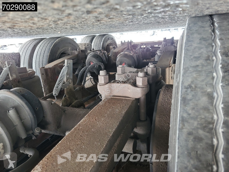 Semitrailer Kässbohrer LB3E Wheel Recess...