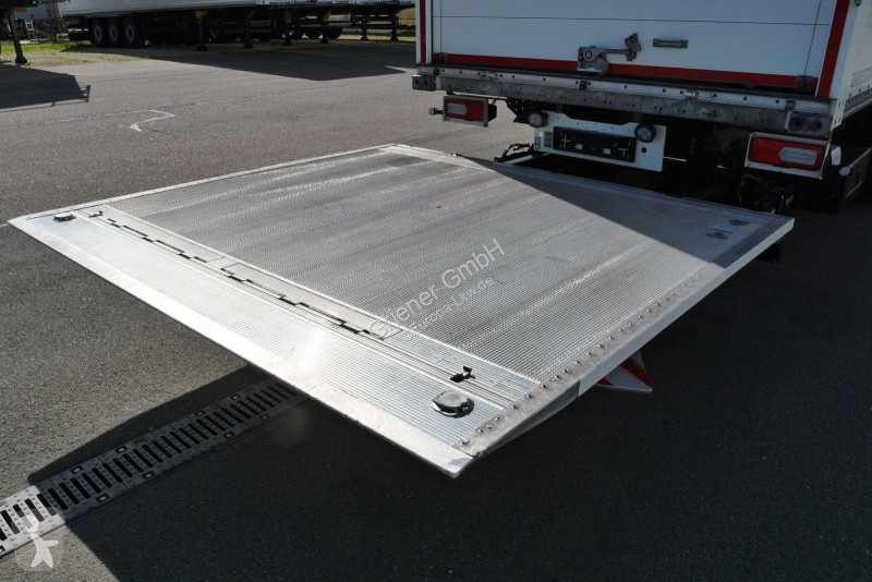 نصف مقطورة Schmitz Cargobull SBO 18 / LBW BÄR...