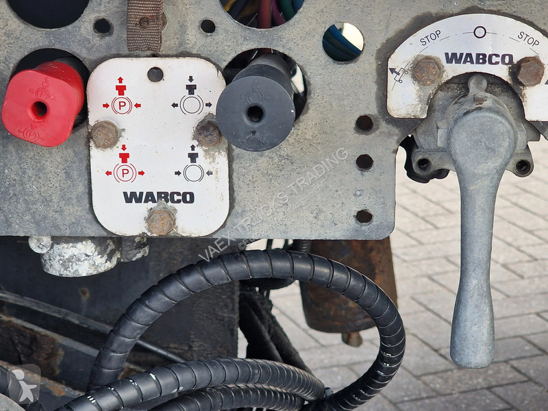 نصف مقطورة Pacton Loadlift - frigo - steering axle