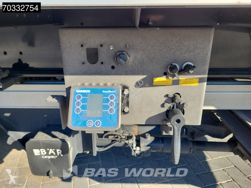 نصف مقطورة Kässbohrer XS Tailgate Koffer BPW
