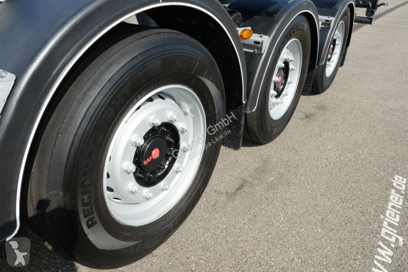 Semiremorca Renders TYPE EURO 820 / LIFT...