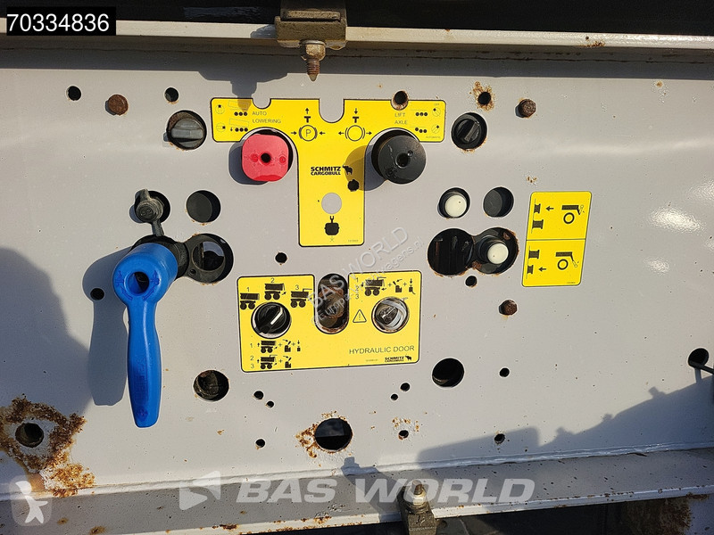 Schmitz Cargobull SGF*S3 3 axles Lift axle...