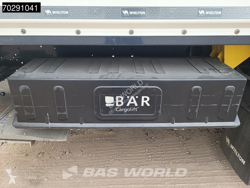 Semitrailer Wielton NS-3 Liftachse Tailgate