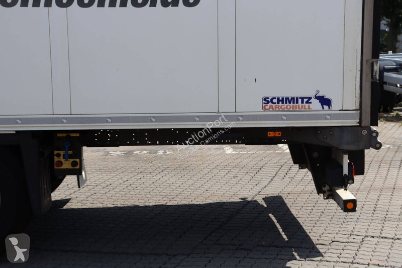 Semirremolque Schmitz Cargobull SCB*S3B