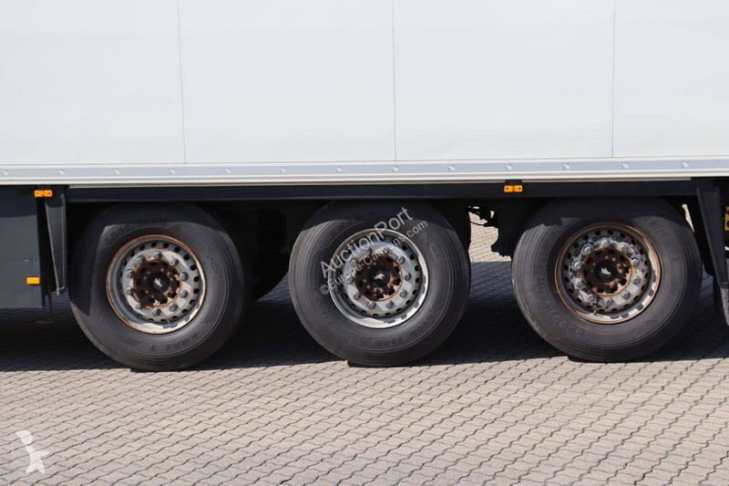Semirremolque Schmitz Cargobull SCB*S3B