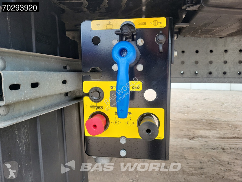 Semitrailer Schmitz Cargobull SCB*S3 Low Hours...