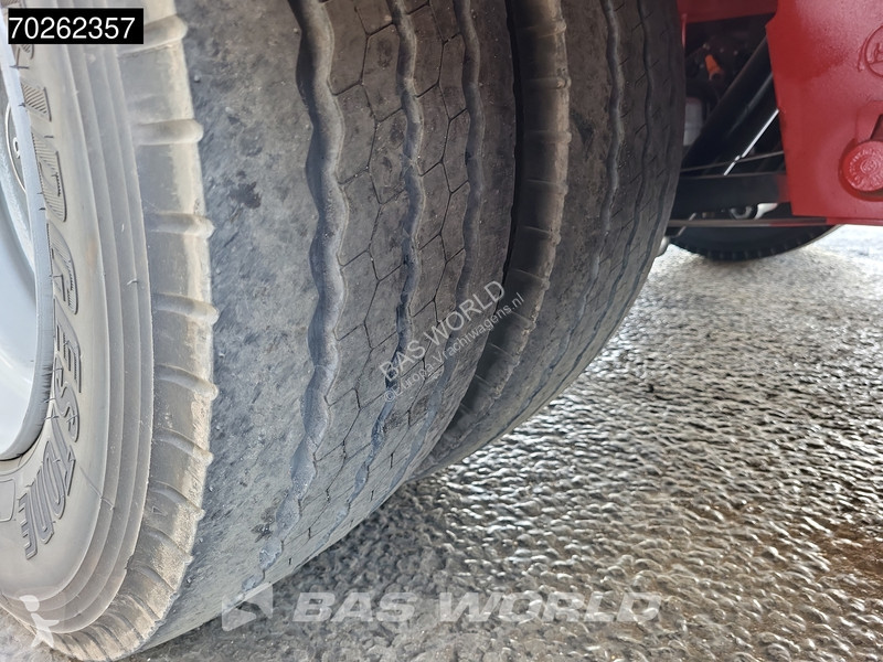 نصف مقطورة  Lowbed 2 axles NEW Hydr. Ramps....