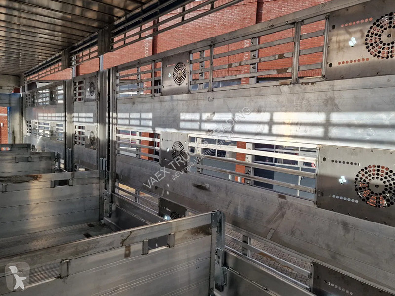 Náves Pezzaioli New 3 stock livestock trailer...