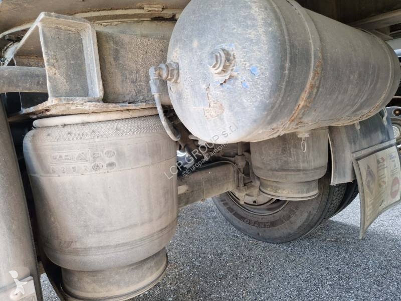 نصف مقطورة Schmitz Cargobull SK010