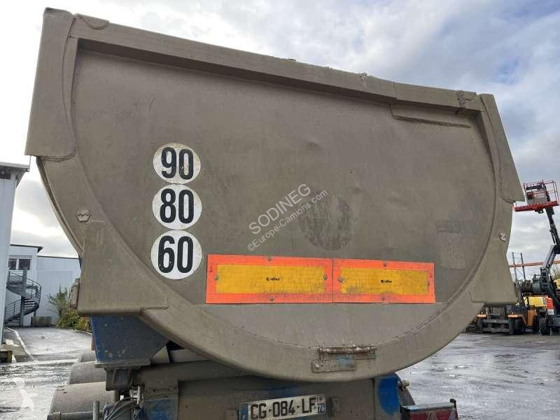 Semi remorque Benalu  3 ESSIEUX