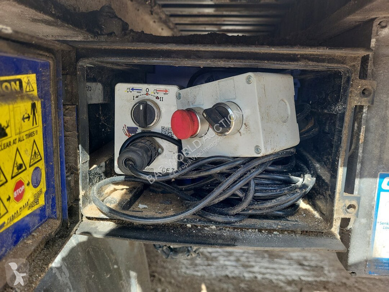 Semiremorca H&W HWDKSS38