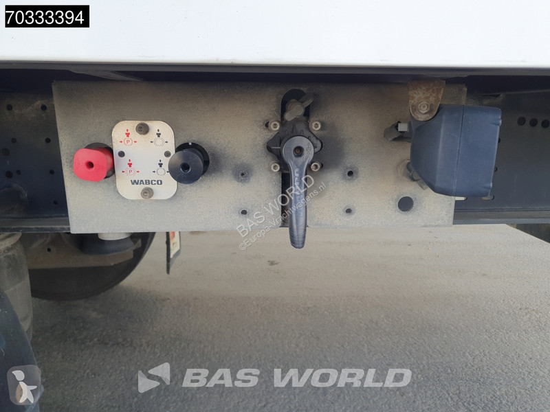 System Trailers TFSSL 27 Plywood 3 axles SAF...