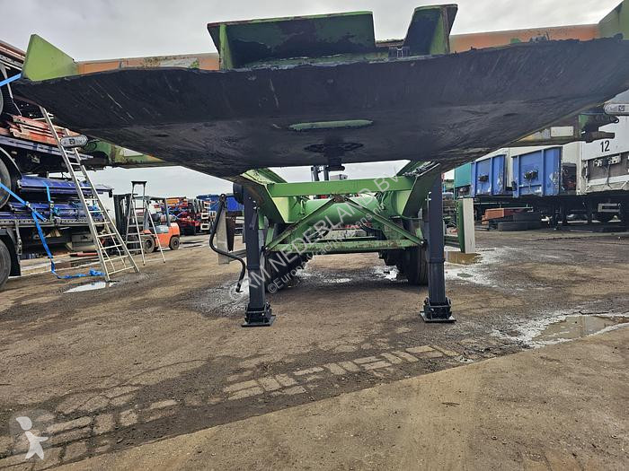Semitrailer Renders Euro 700 2 axle 20 ft...