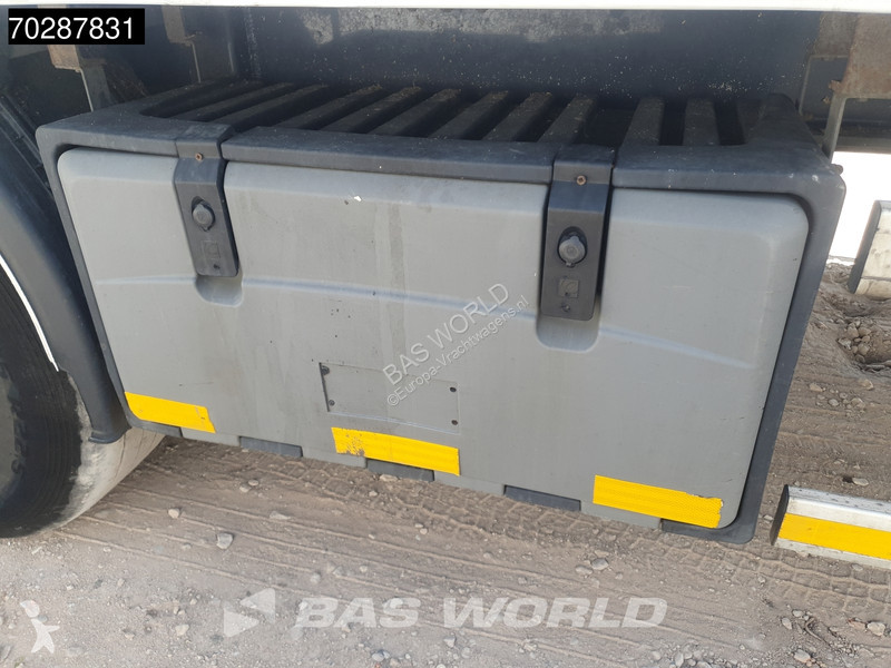 Semiremorca Carnehl CSS/AL 3 axles 8mm Liftachse