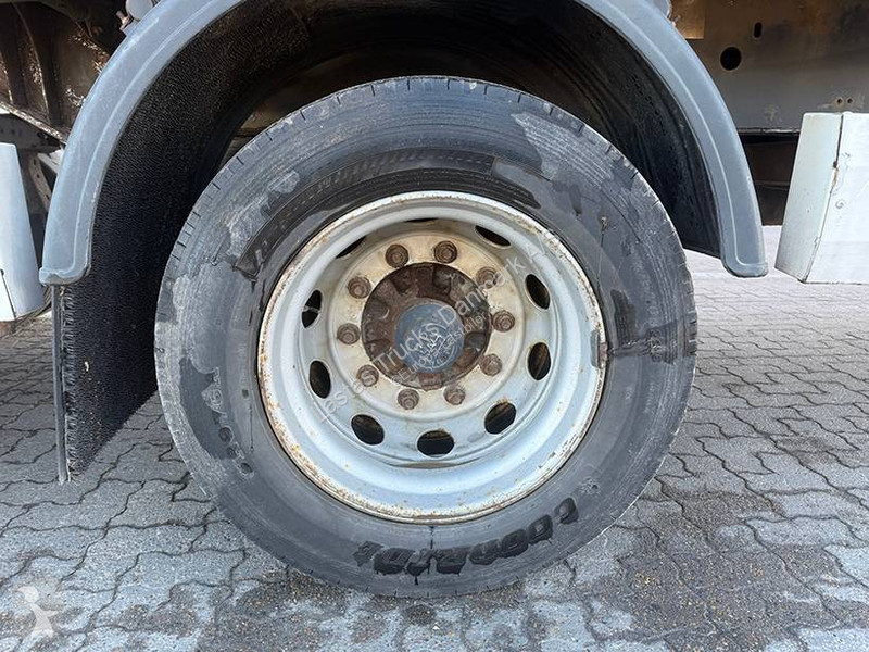 نصف مقطورة Krone Curtainsider / Planenauflieger