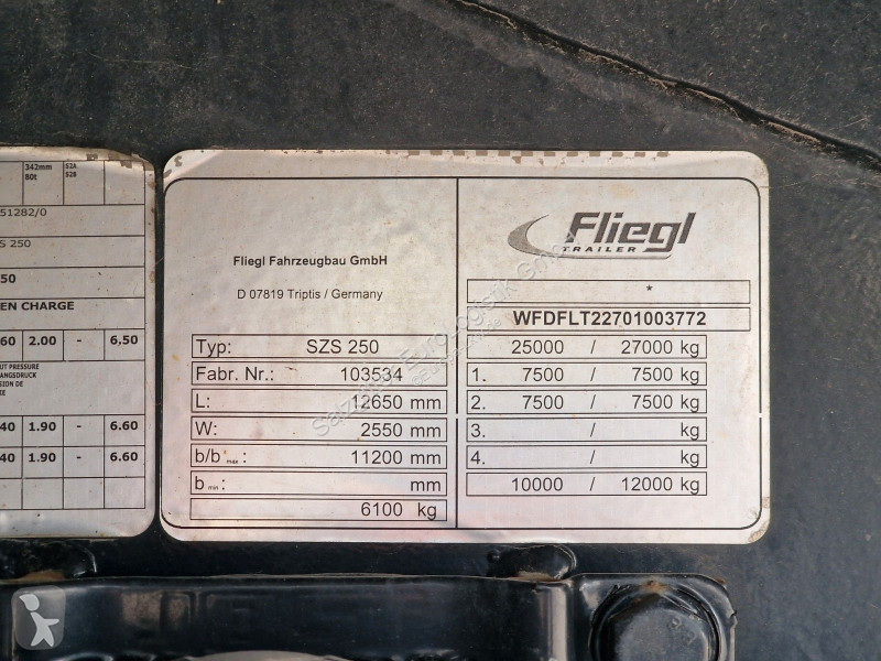 نصف مقطورة Fliegl SZS 270