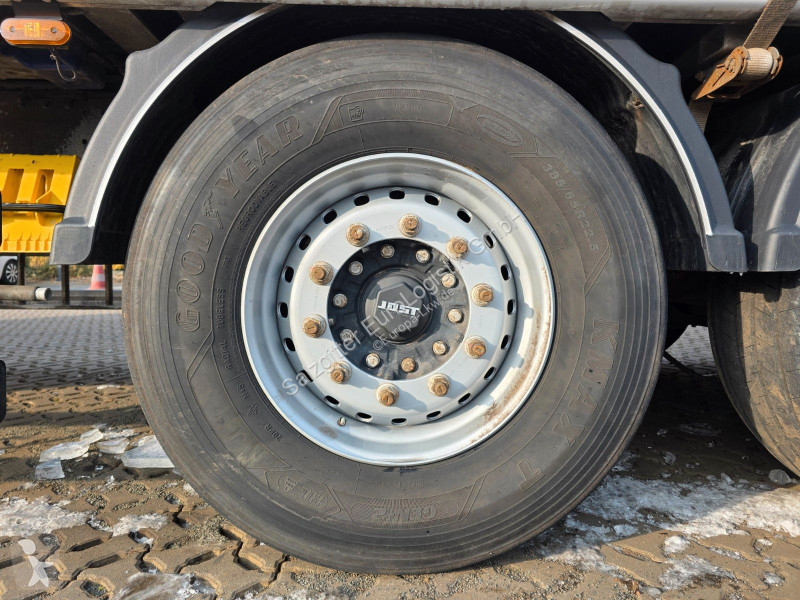 نصف مقطورة Stas S3000ZX