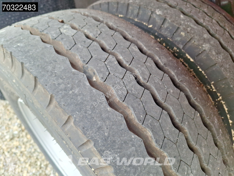 نصف مقطورة Kässbohrer LB4E