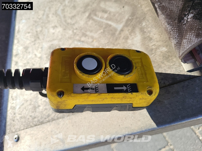 نصف مقطورة Kässbohrer XS Tailgate Koffer BPW