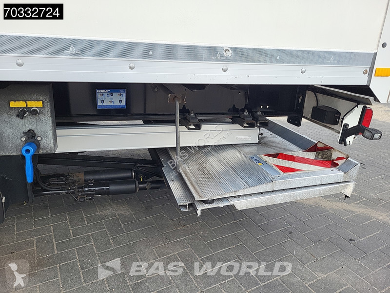 نصف مقطورة Kässbohrer XS Tailgate 2x Lift Axle