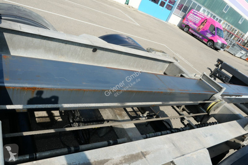 Semiremorca Renders TYPE EURO 820 / LIFT...