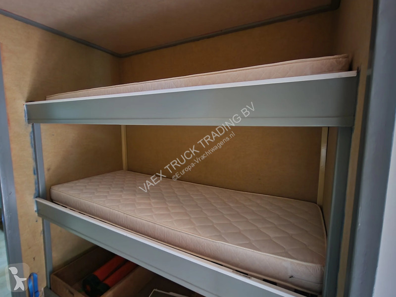 Полуприцеп  913- Camper trailer - 8 bed - Bar -...