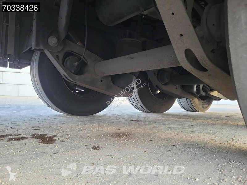 Heiwo HZO 39 3 axles Tailgate 250x260cm...