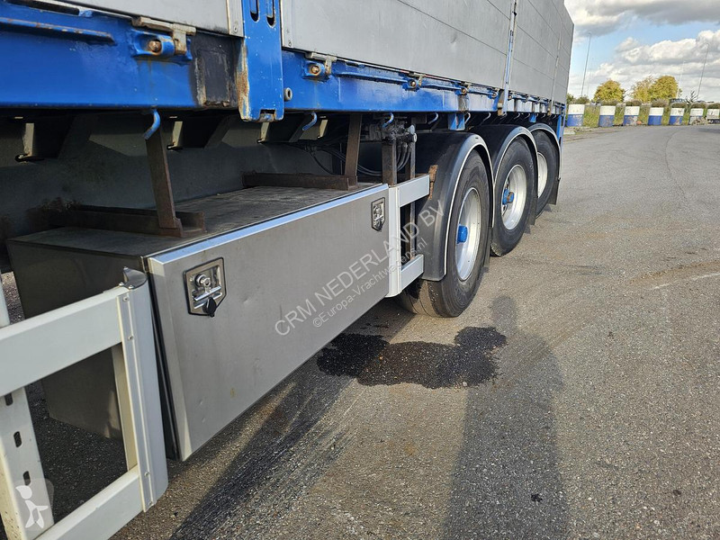 V02-STG-15-30 semi-trailer