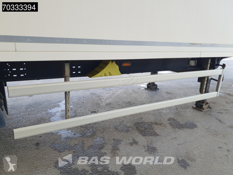 System Trailers TFSSL 27 Plywood 3 axles SAF...