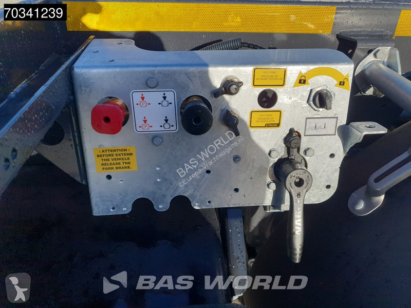 Kässbohrer XS 3 axles NEW Multi 45'ft Lift Axle...