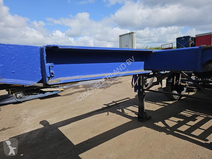 Semitrailer Renders 2 axle 20 ft container...