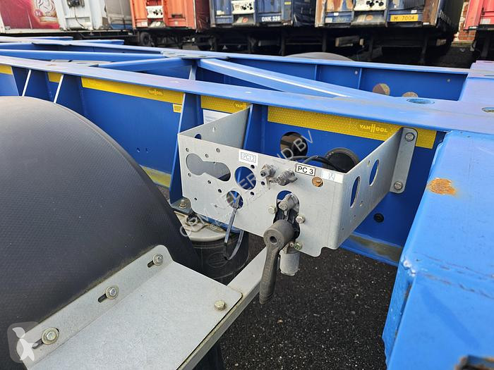 Semitrailer Van Hool A2C001 container CHASSIS...