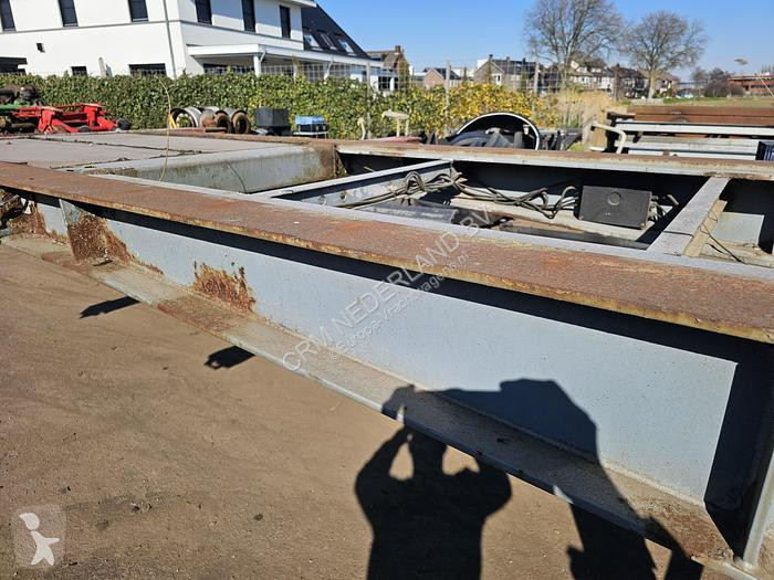Semitrailer Krone C 27 04B 40 2 X 20 20 FOOT...