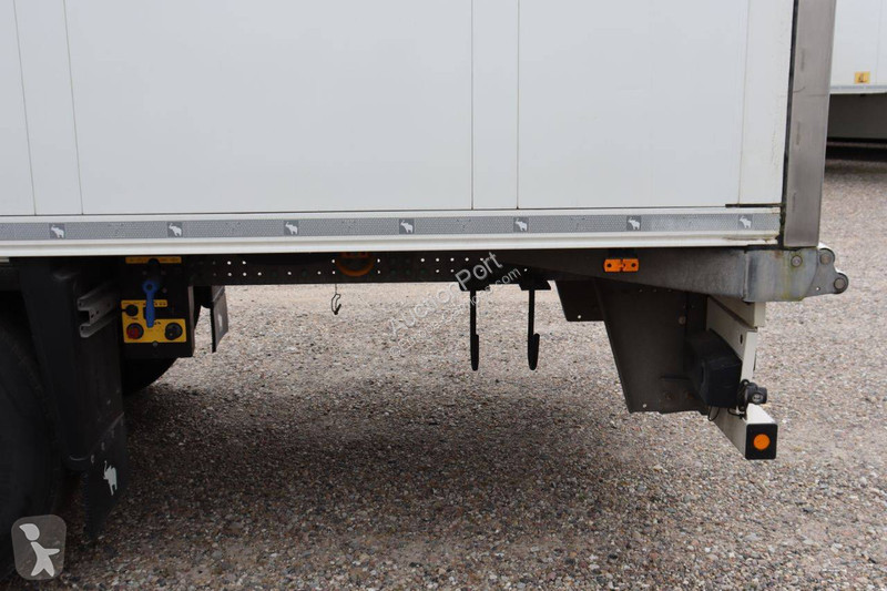 Semirremolque Schmitz Cargobull SCB*S3B