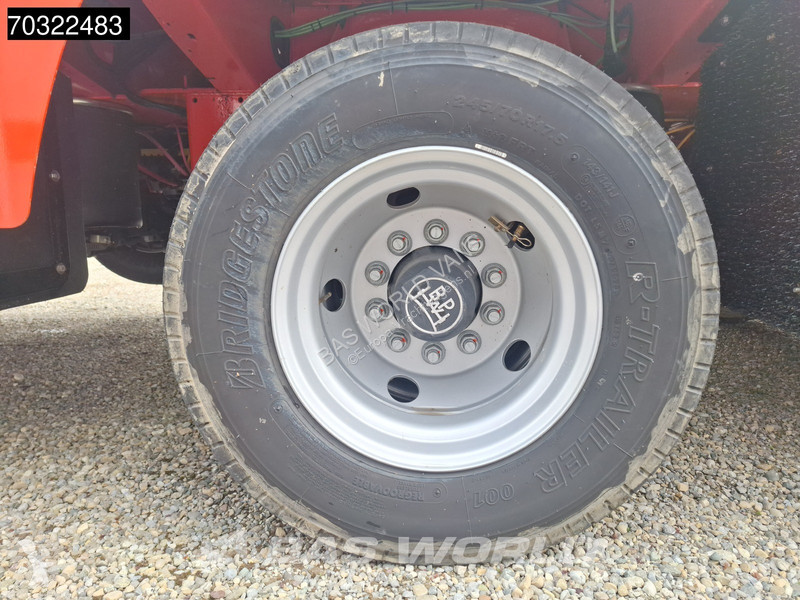 نصف مقطورة Kässbohrer LB4E