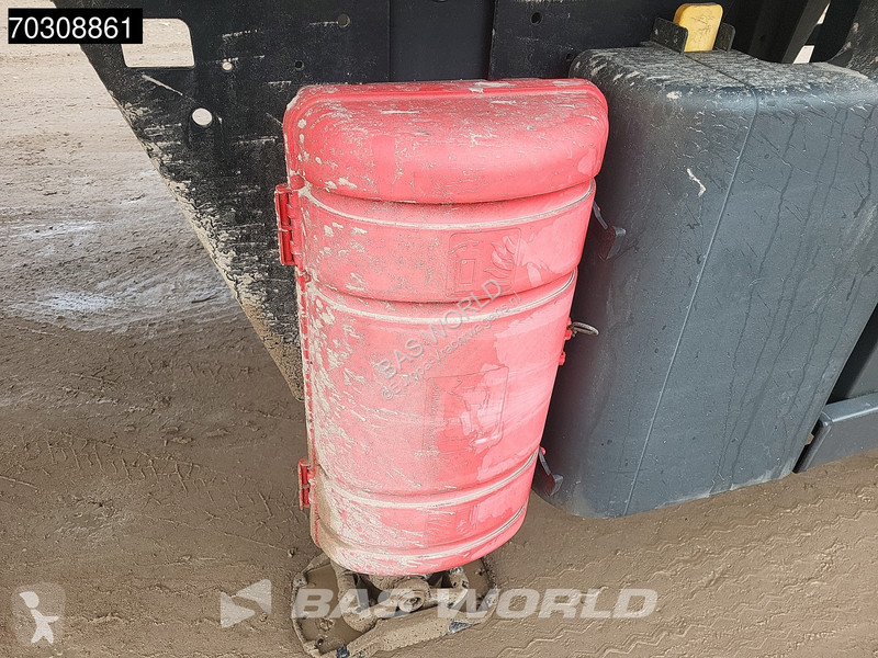 نصف مقطورة Schmitz Cargobull NKS*SCB*S3B Tail lift
