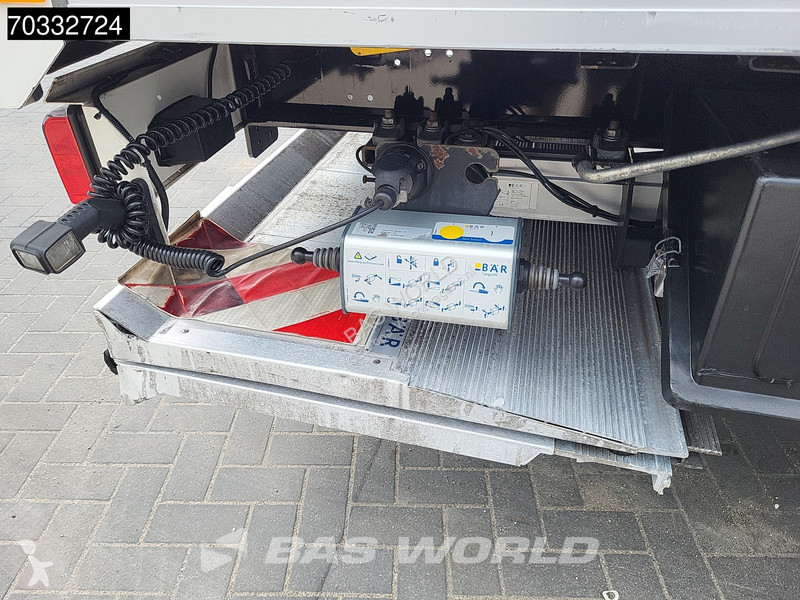 نصف مقطورة Kässbohrer XS Tailgate 2x Lift Axle
