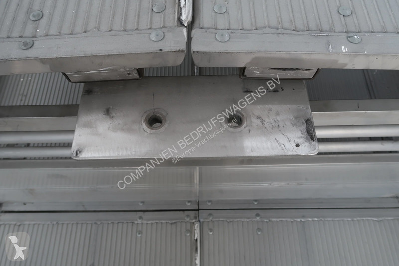Semi remorque Pezzaioli SBA 63S 100,91M2 Type 2...